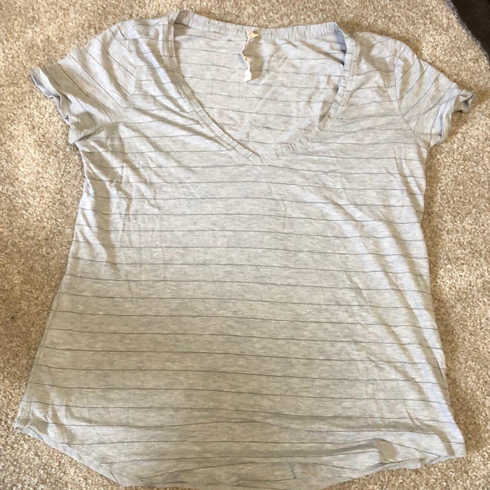 Lululemon t shirt
